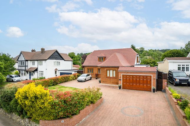 4 bed detached house