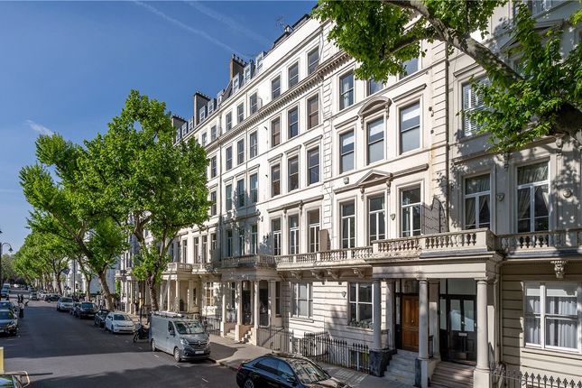 4 bedroom flat for sale