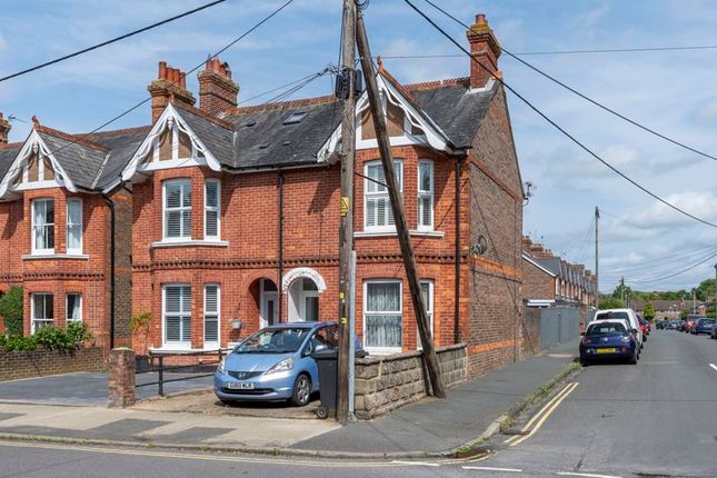 Harcourt Road, Uckfield 1 bed ground floor maisonette for sale