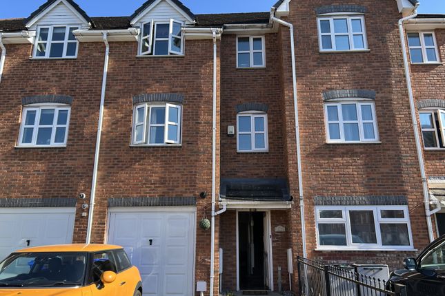 4 bed town house