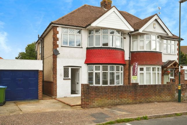 Newtown Avenue, Bognor Regis, West... 3 bed semi