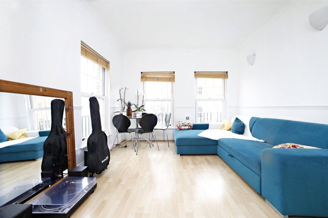 William Square, London, SE16 2 bed apartment for sale