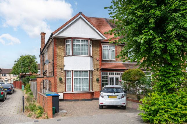 Harrowdene Road, North Wembley... 4 bed semi