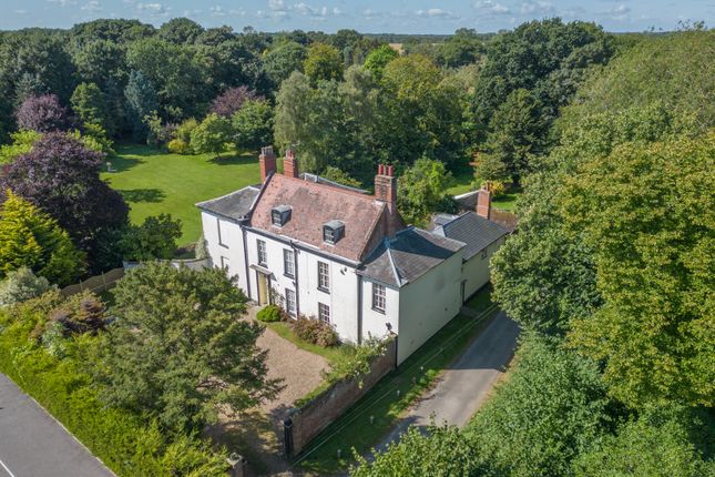 7 bed detached house