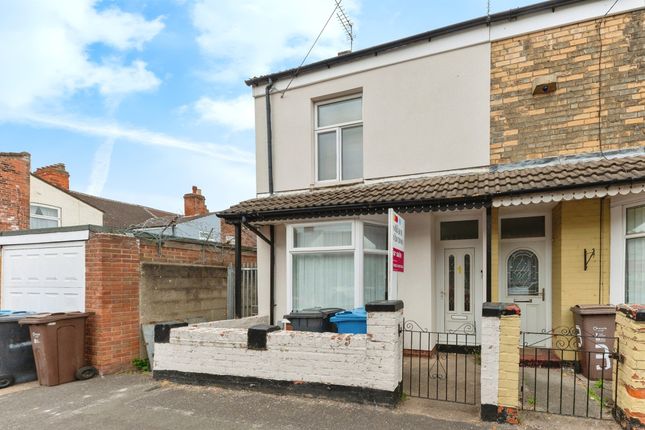 2 bedroom semi-detached house for sale