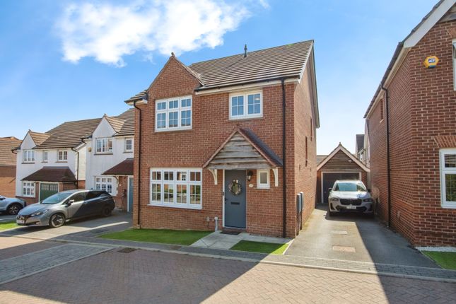 4 bed detached house