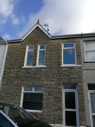 5 bed terraced house