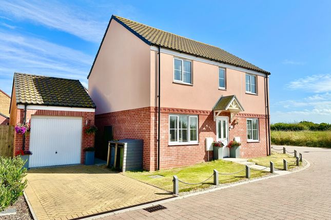 4 bed detached house