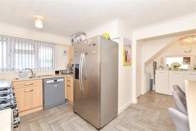 Meriden Road, Southsea, Hampshire 3 bed ground floor maisonette for sale