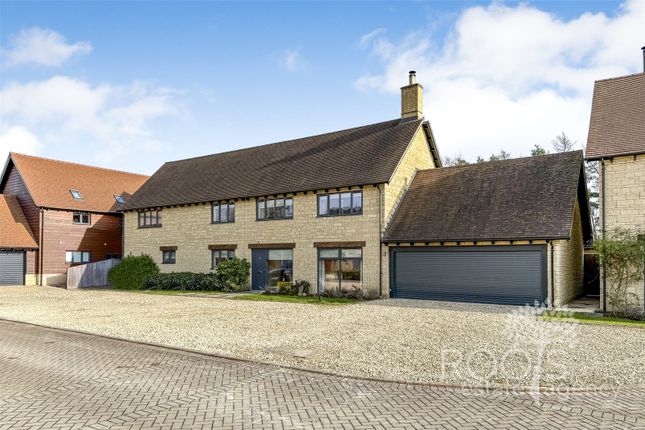 Park Farm Place, Witney OX29 4 bed detached house for sale