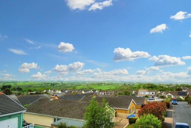 Green Park, Saundersfoot SA69 4 bed detached house for sale