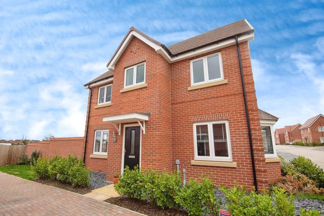 3 bed detached house