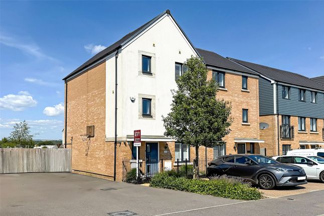 Pethick Road, Littlehampton, West Sussex 4 bed semi