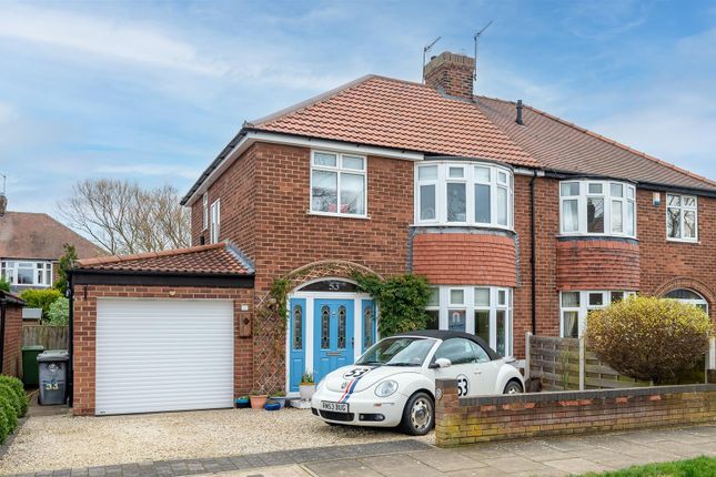 Middlethorpe Grove, York, YO24 1LE 3 bed semi