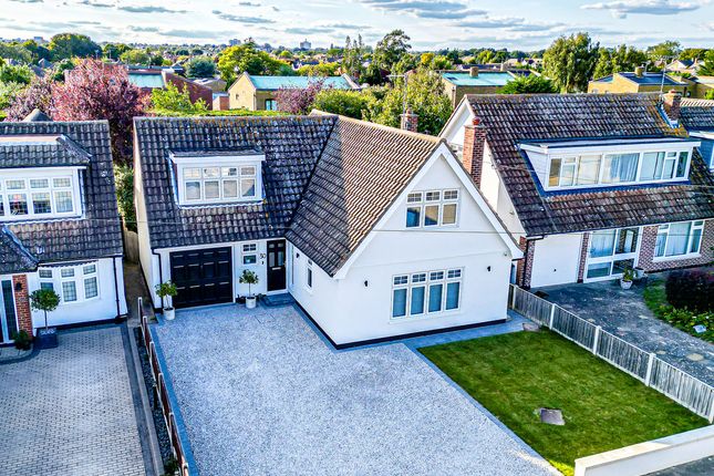 Cherrybrook, Thorpe Bay, SS1 4 bed detached house for sale