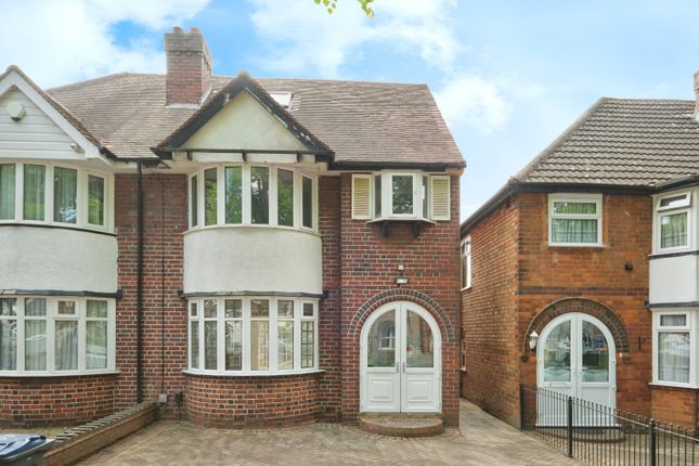5 bedroom semi-detached house for sale