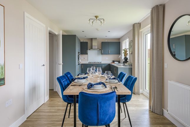 4 bed detached house