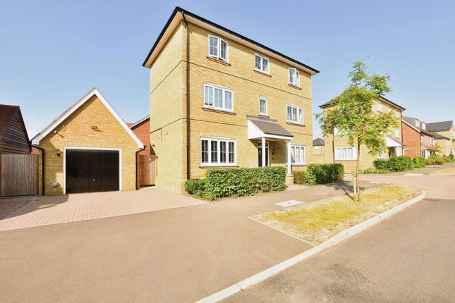 4 Bedroom Detached House
