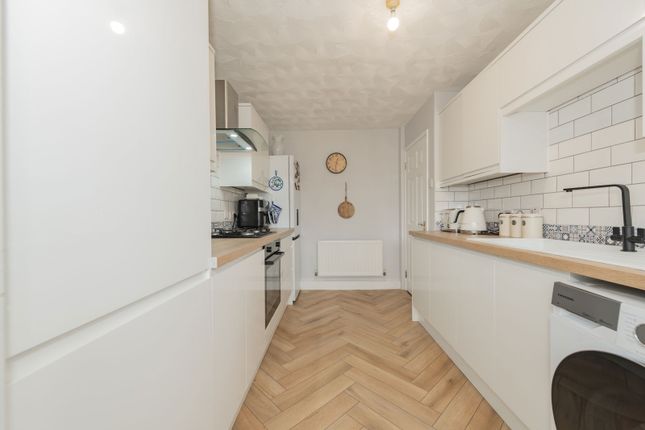 2 bed flat