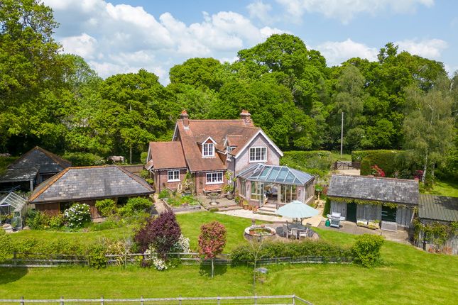 Lyndhurst SO43 4 bed detached house for sale
