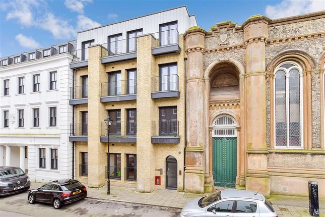 2 bed flat