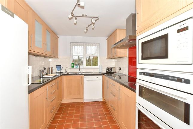 4 bed detached house