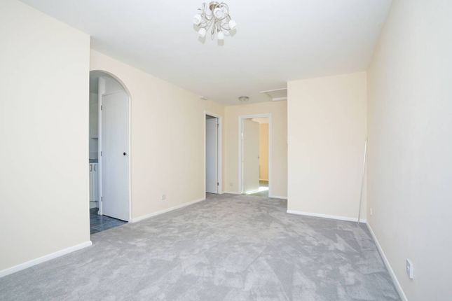 Courtlands Close, Watford, WD24 1 bed flat for sale