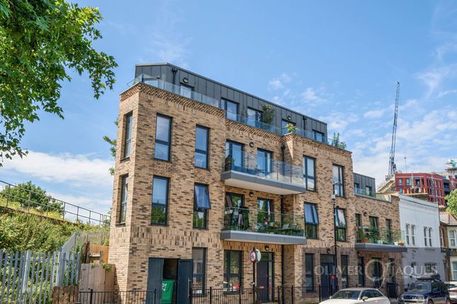 Trundleys Road, Beynam Court, SE8 2 bed flat for sale