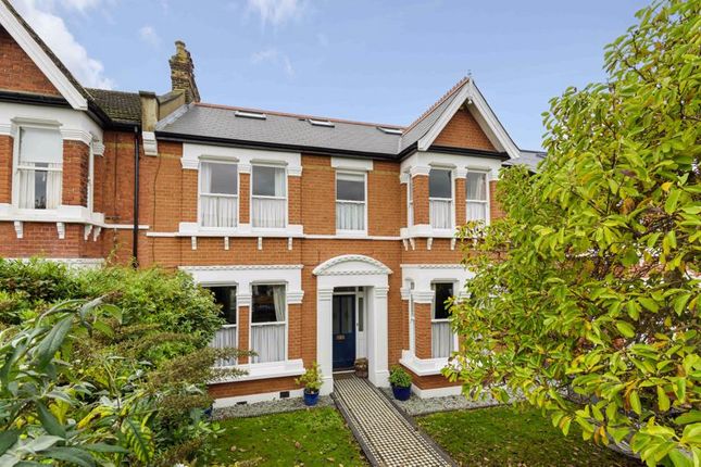 6 bed end terrace house