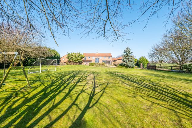 6 bedroom detached house for sale