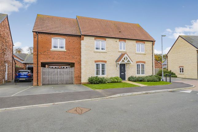 4 bed detached house