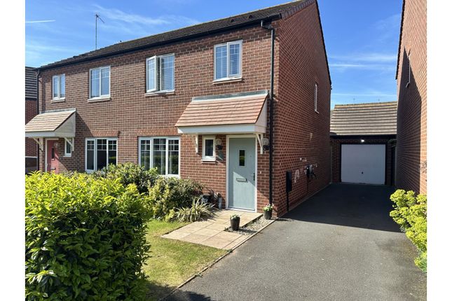 3 bed semi-detached house
