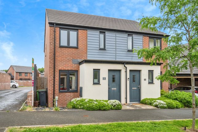 2 bedroom semi-detached house for sale