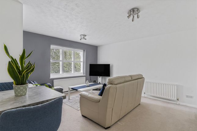 Rosehill Farm Meadow, Banstead 1 bed apartment for sale