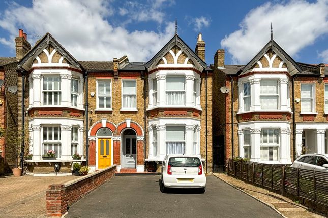 5 bedroom semi-detached house for sale