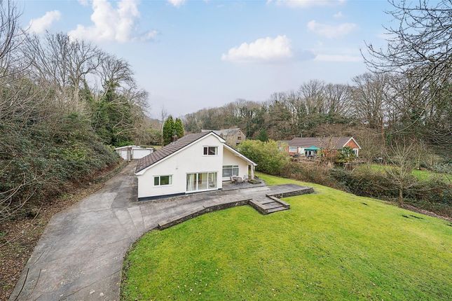 4 bed detached house
