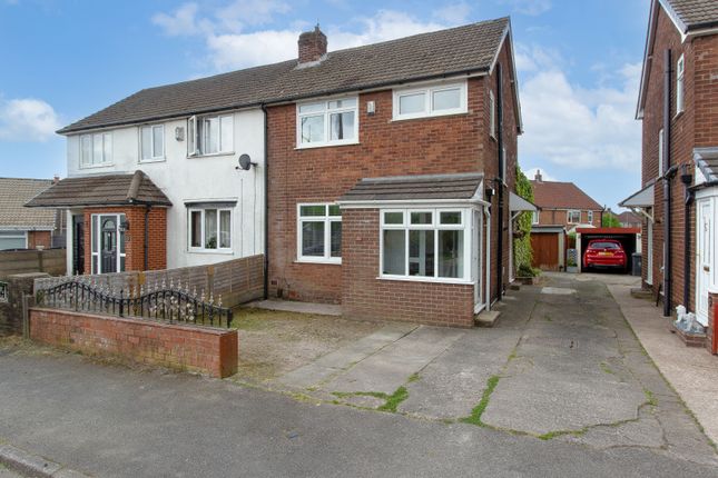 Hertford Drive, Manchester M29 3 bed semi