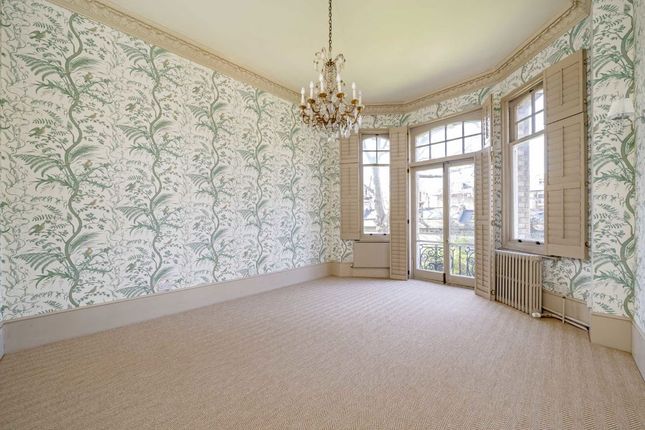 Elm Park Gardens, London SW10 2 bed flat for sale