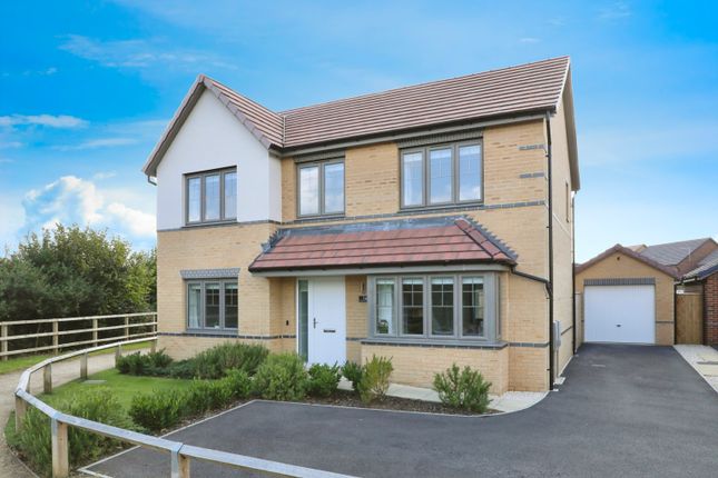 5 bed detached house