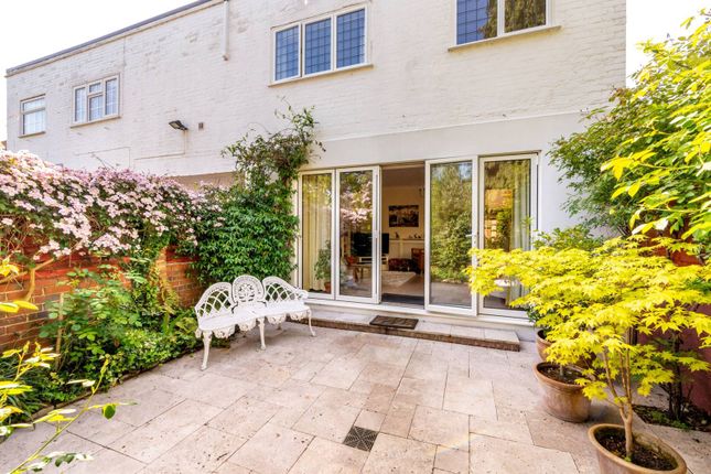 Avenue Road, Bray, Maidenhead, SL6 3 bed maisonette for sale