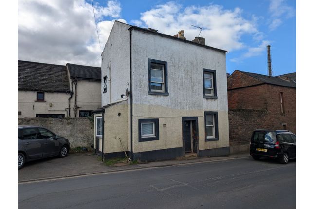 3 bed detached house