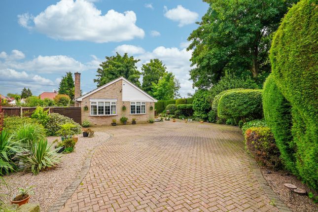 Ashgate Valley Road, Chesterfield S40 3 bed detached bungalow for sale