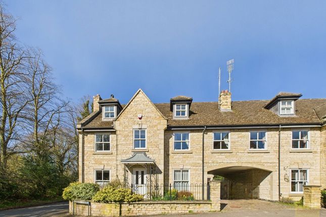 Aldgate Court, Stamford PE9 5 bed house for sale