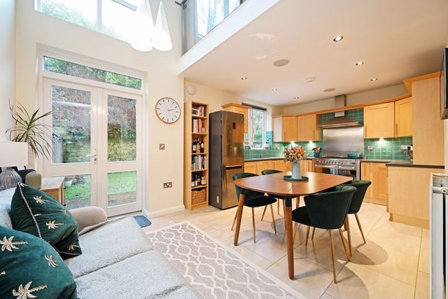 4 bedroom town house for sale
