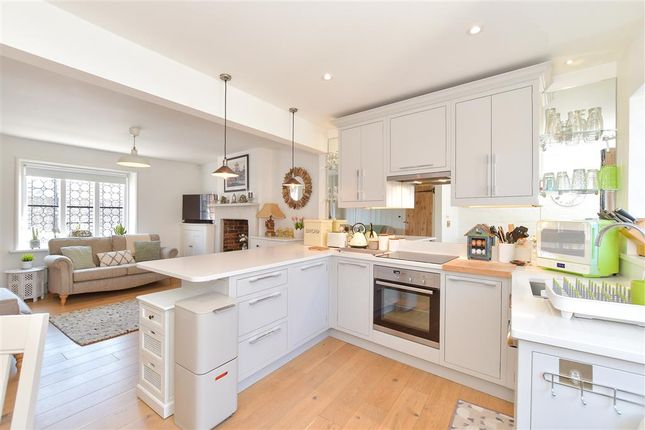 Maltravers Street, Arundel, West Sussex 3 bed terraced house for sale