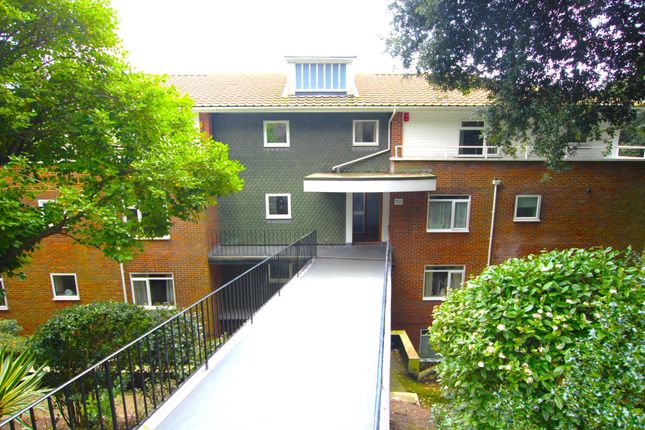 Baslow Road, Meads, Eastbourne, BN20 7UL 2 bed flat for sale
