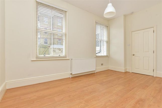 2 bedroom ground floor flat for sale