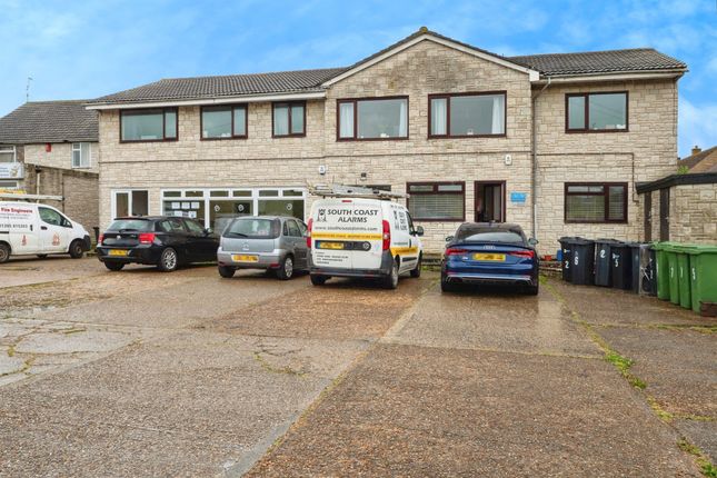2 bed flat