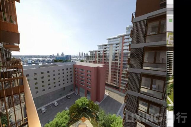 Queen's Cross, Royal Eden Docks, E16 1 bed apartment for sale