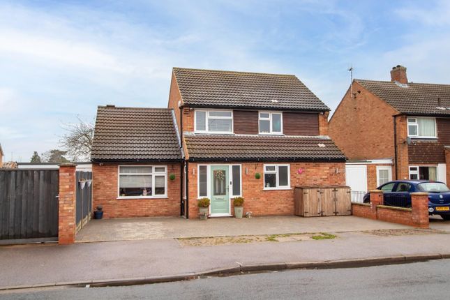 Atterbury Avenue, Leighton Buzzard 4 bed detached house for sale